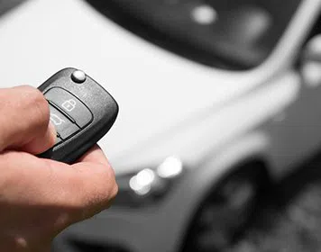 Woodland Hills Locksmiths Woodland Hills, CA 818-736-0447 - 17a-automotive-locksmith-service