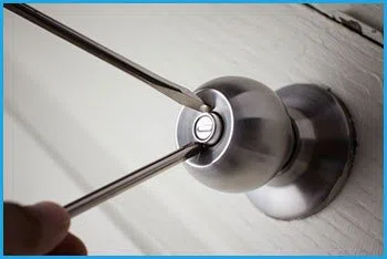 Woodland Hills Locksmiths Woodland Hills, CA 818-736-0447 Woodland Hills Locksmiths Woodland Hills, CA 818-736-0447 - 8-unlock-service